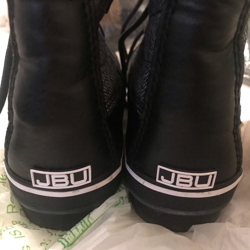 JBU faux fur shearling winter boots with low heel - Picture 3 of 4